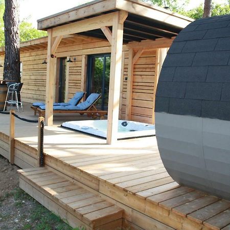 La Cabane A Papi Thenac  Exterior photo